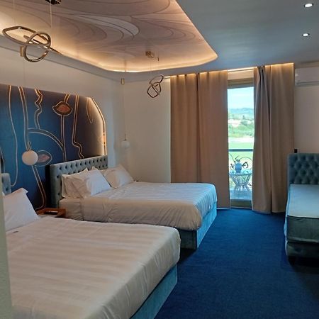 Greek House Hotel Neos Marmaras Exterior photo